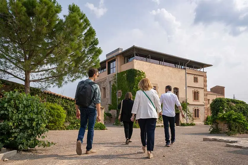 BORGES-Mesa_Experiencial-1